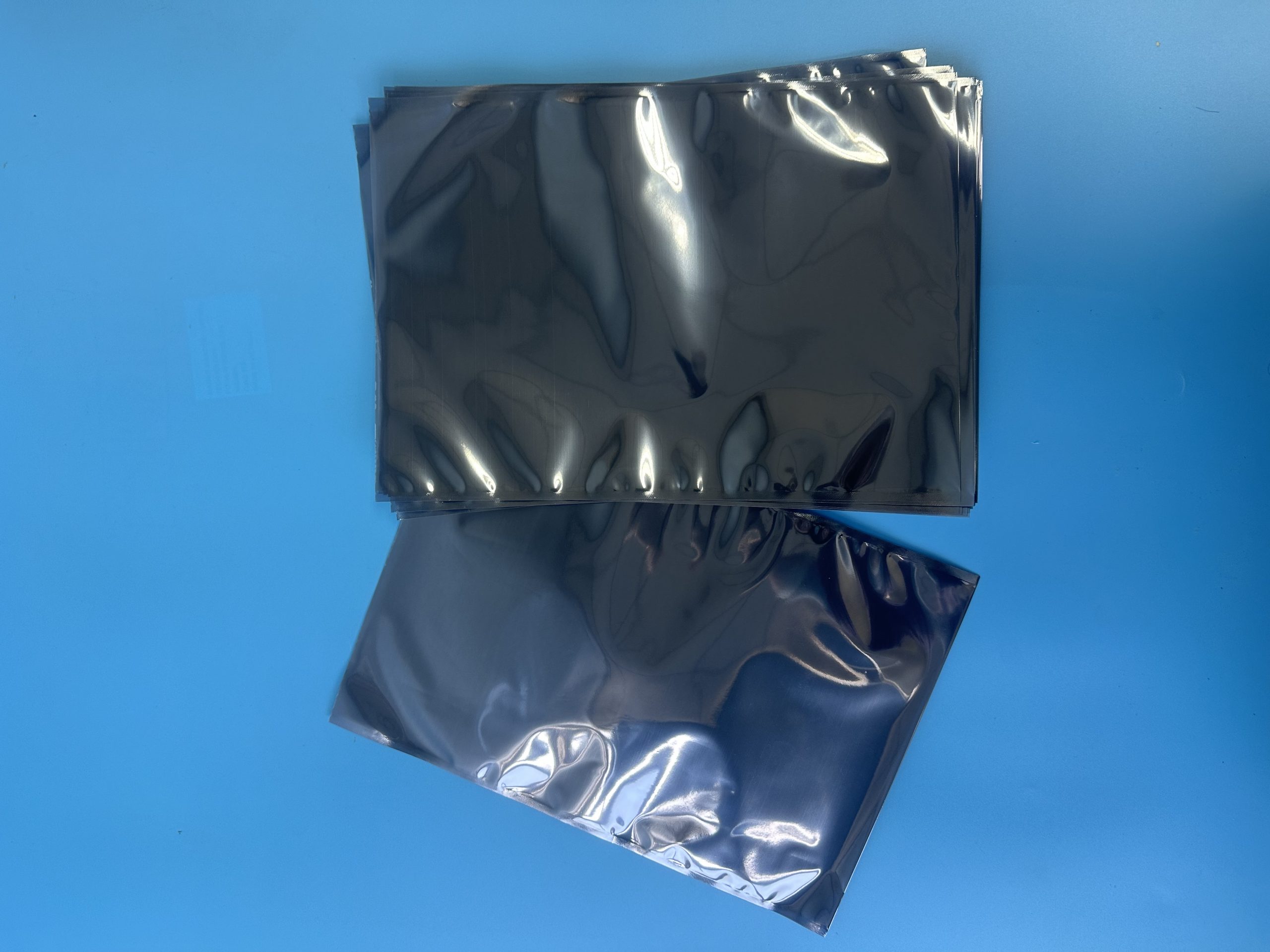 无尘防静电袋 | 高密耐用 | 防静电防尘 | 精密电子与元件存储用