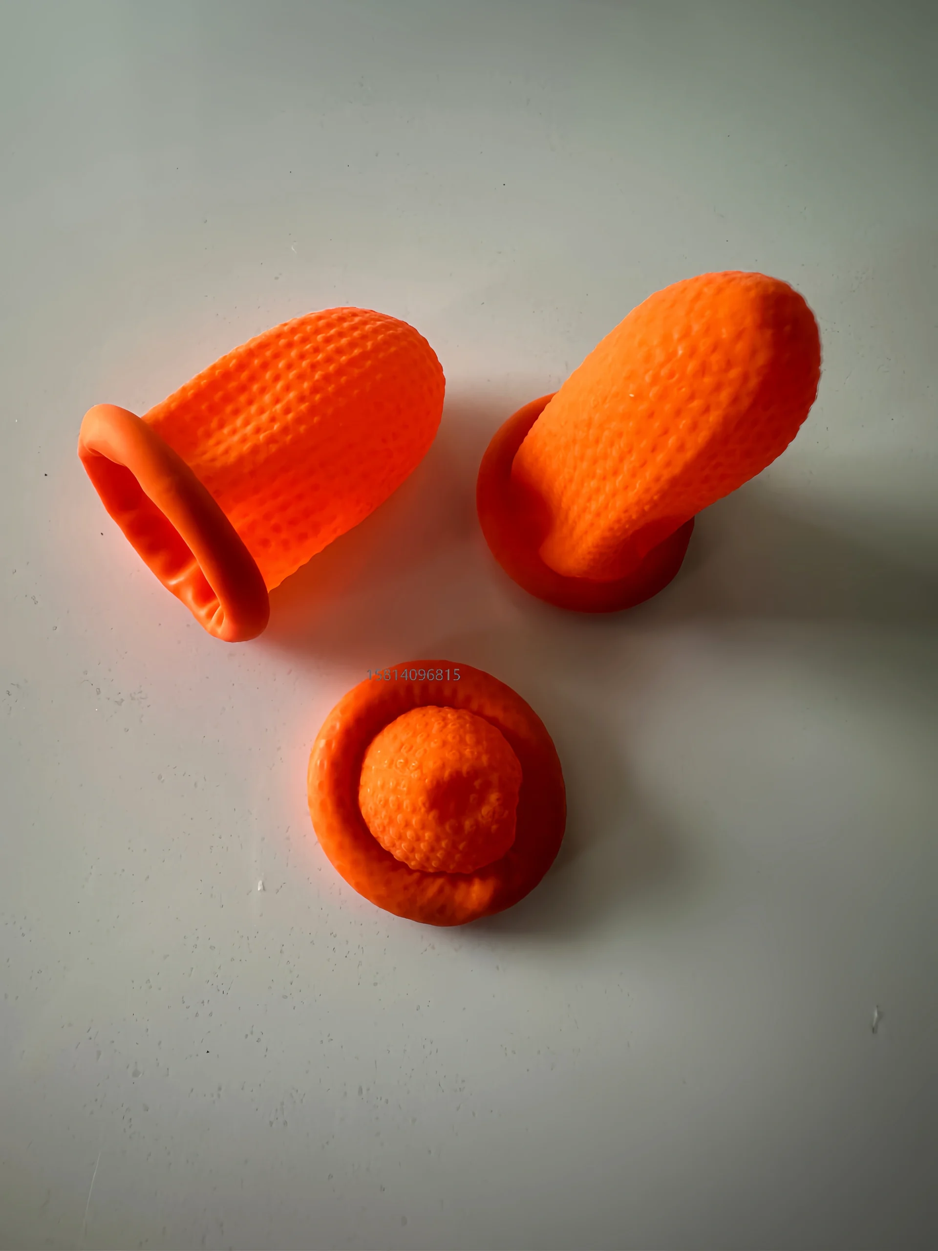 大号加厚无硫手指套 | 无硫配方 | 加厚防护 | 提供舒适和防静电保护