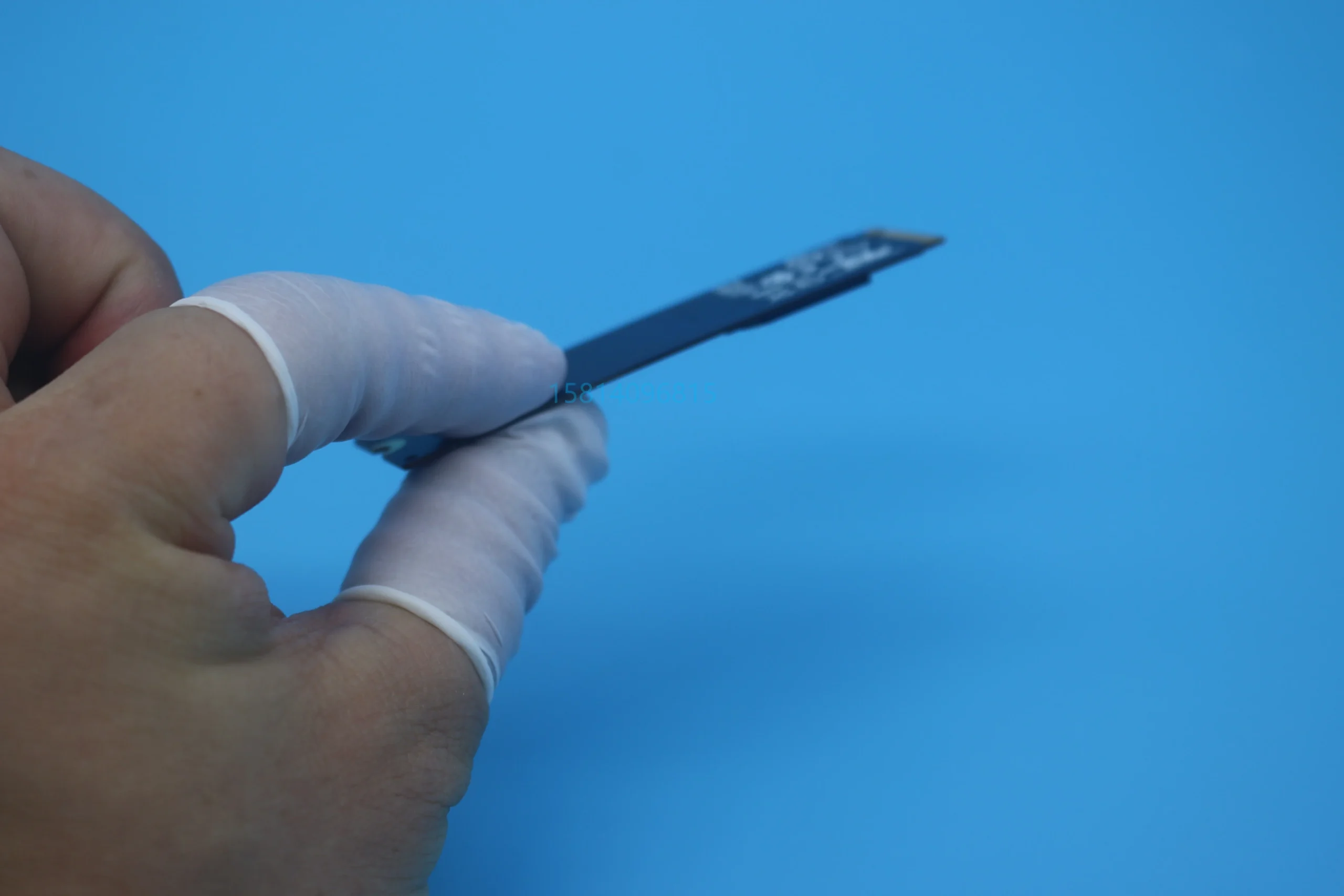 白色丁腈手指套 | 高弹耐用 | 无尘防滑 | 精密电子与实验操作用